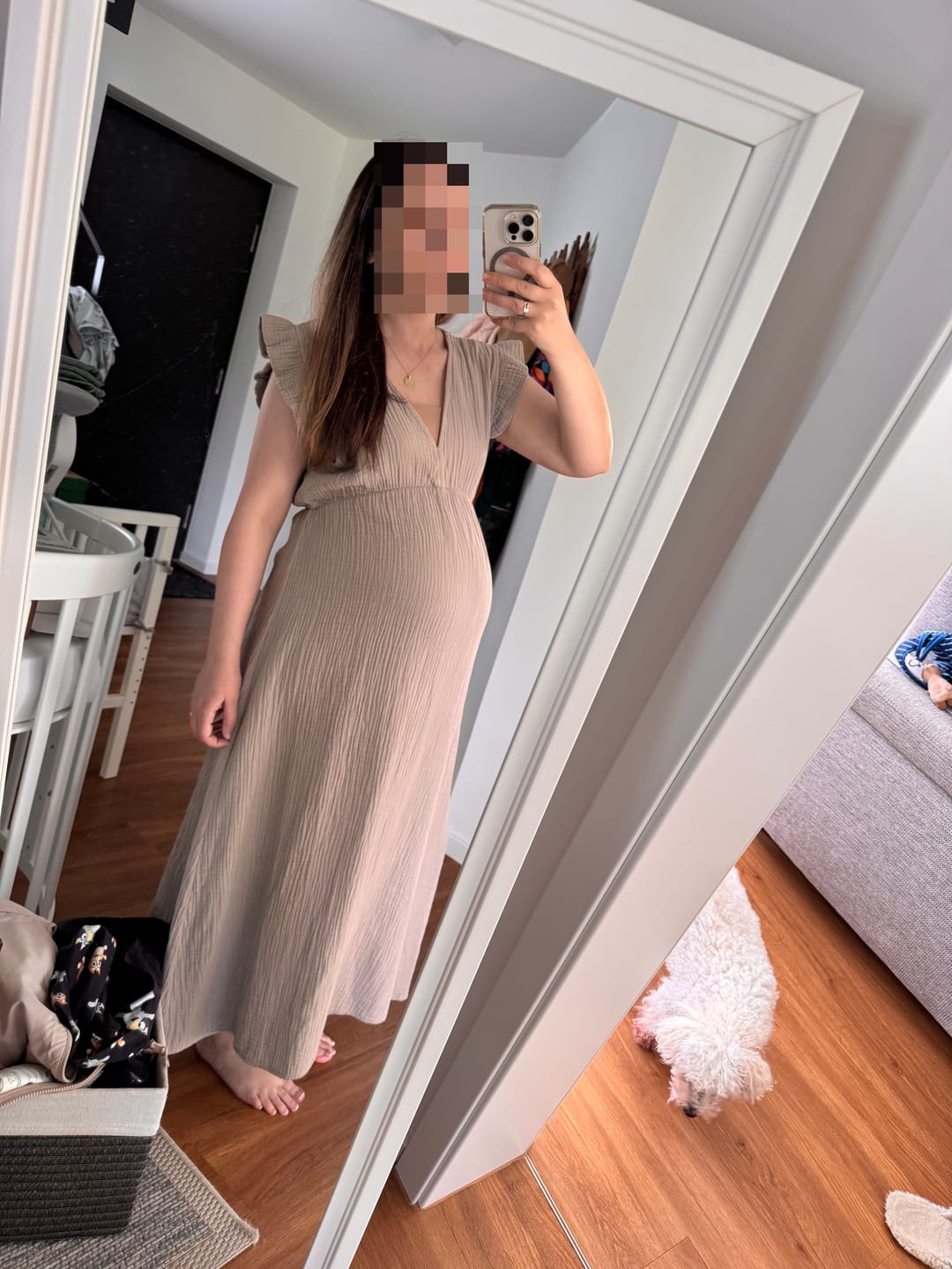 Customer photo review of Leonora Musselin Kleid -  Taupe