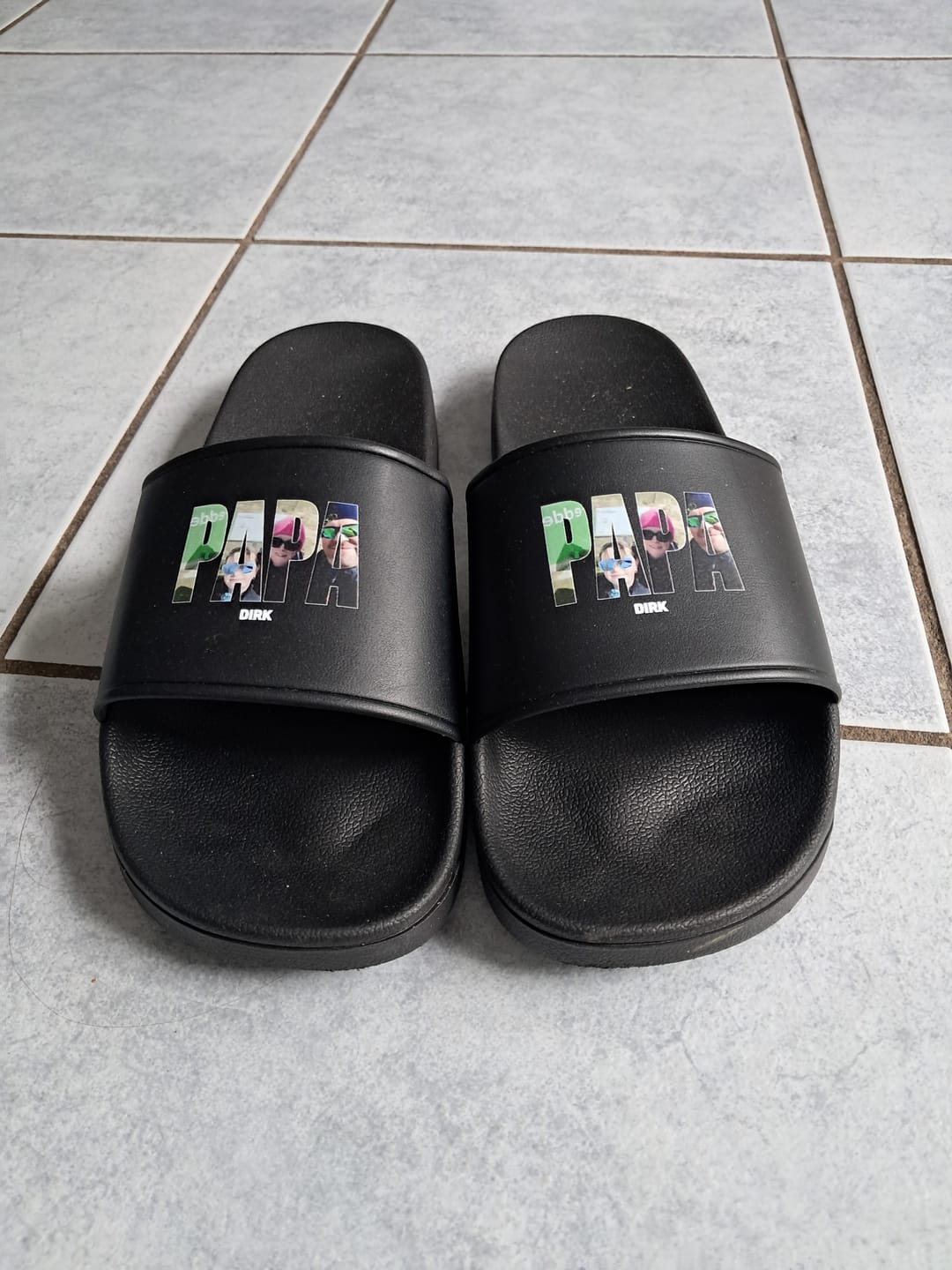 Customer photo review of Der Papa - Personalisierte Badeschlappen für Papa mit Fotoupload