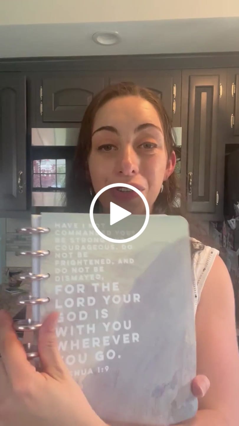 Customer video review of 2026 Faith Planner (Joshua Design), Copper, Gold, Frosted, Rose Gold Discs, Deluxe, Bible Study, Christian, War Binder, Faith Journal