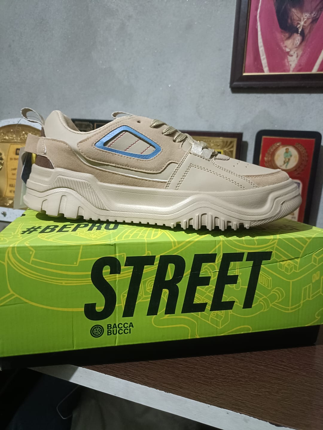 Customer photo review of Bacca Bucci EVOLVE - The Ultimate Low-Top Sneakers for Men