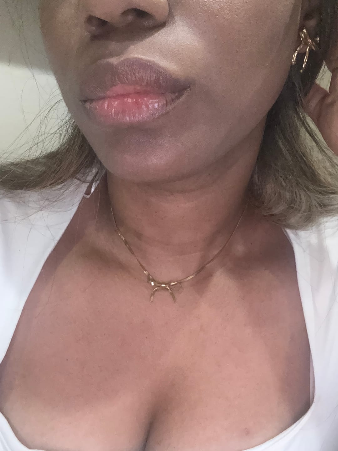 Customer photo review of Carol Bow Necklace (Bundle)
