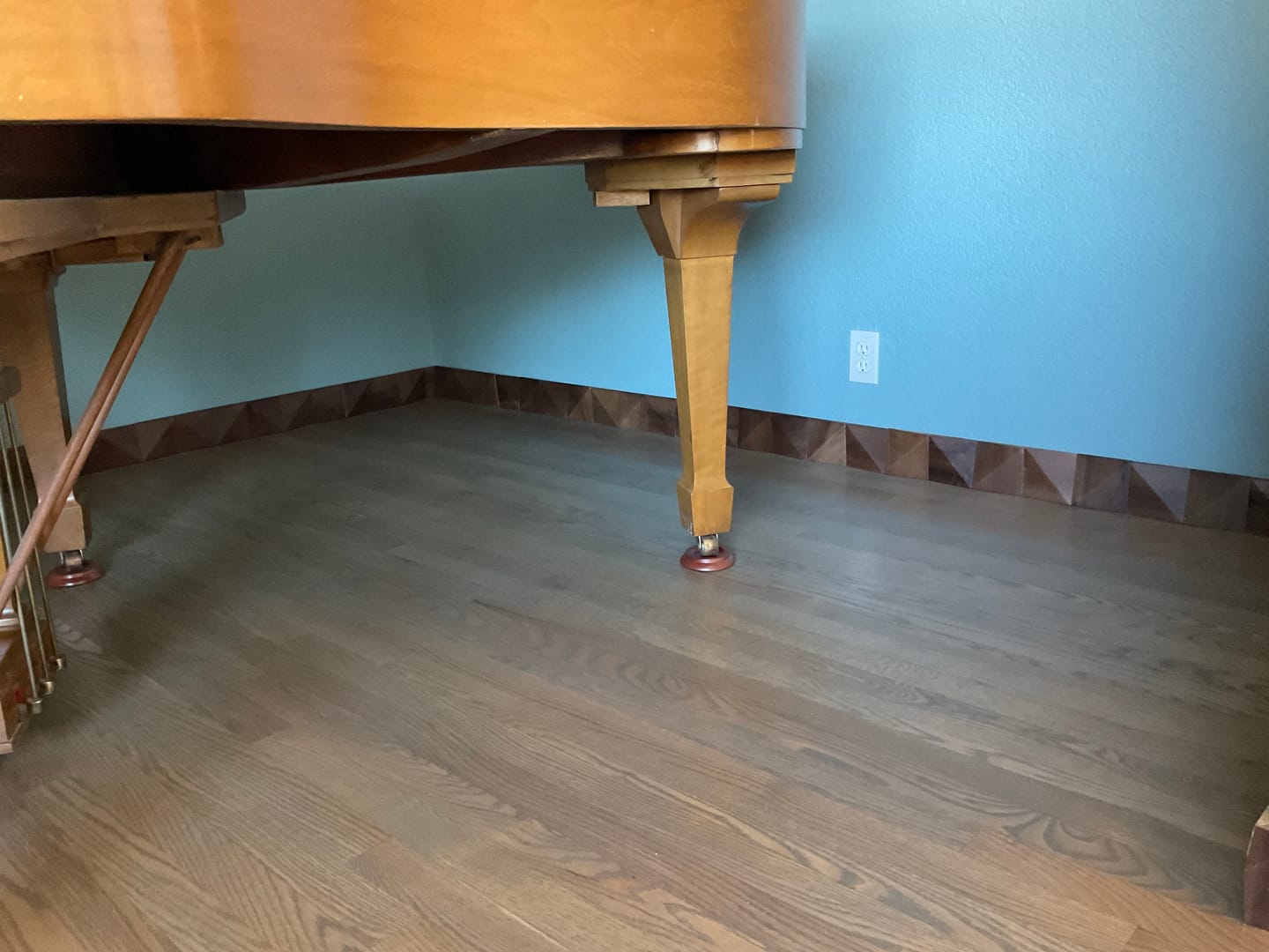 Customer photo review of Natural Walnut 3D Diamond Panels