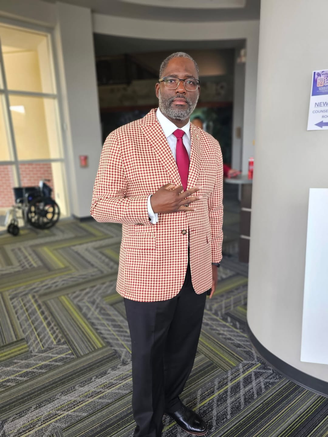 Customer photo review of Houndstooth Krimson Blazer-Final sale. No exchanges or refunds