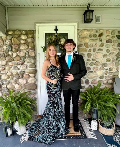 Customer photo review of Men's 2-Piece Jacquard Embroidery Paisley Black Suit