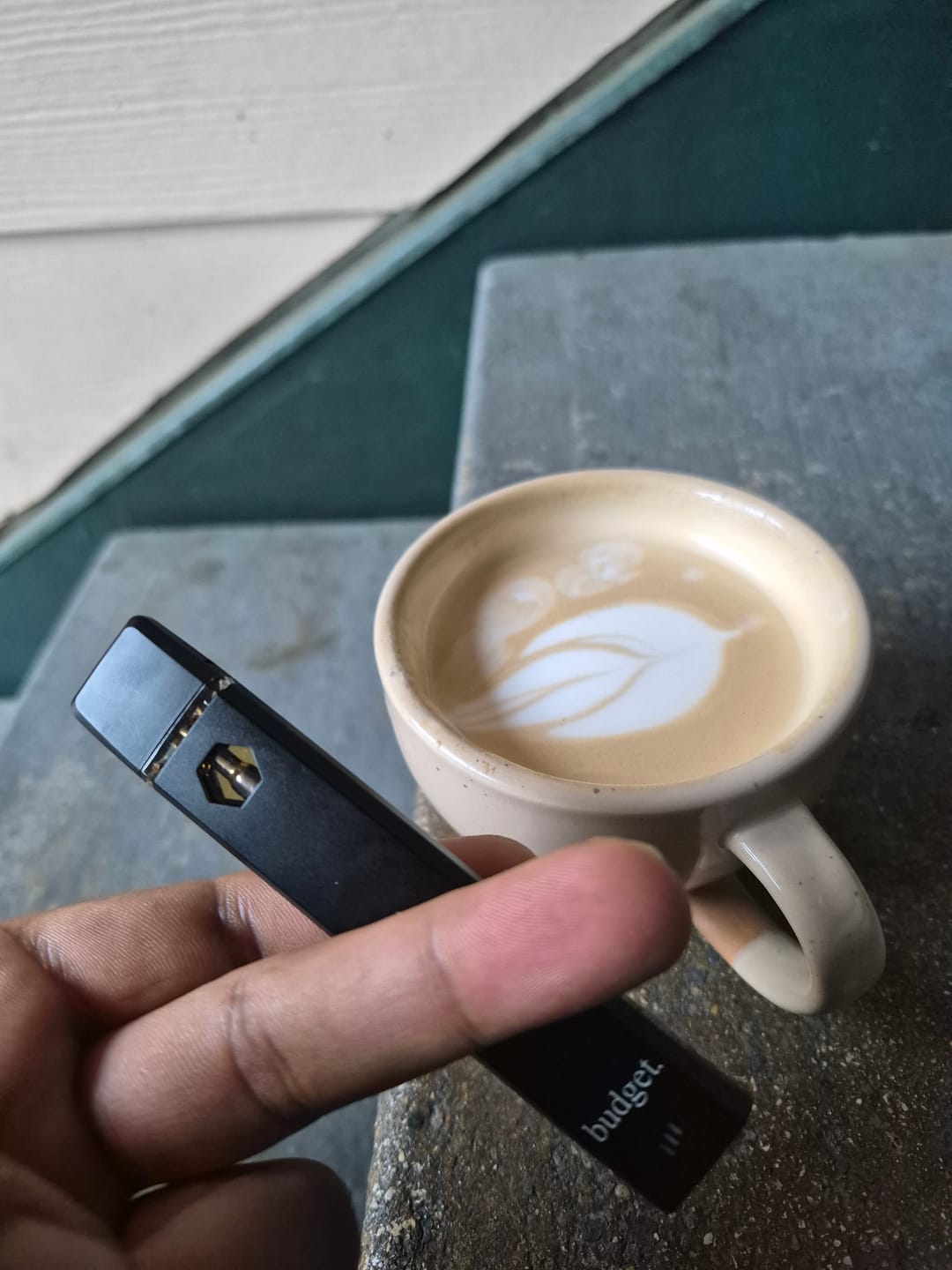 Customer photo review of 1 Gram THCA Blend Vape Pen | Wedding Cake - Indica