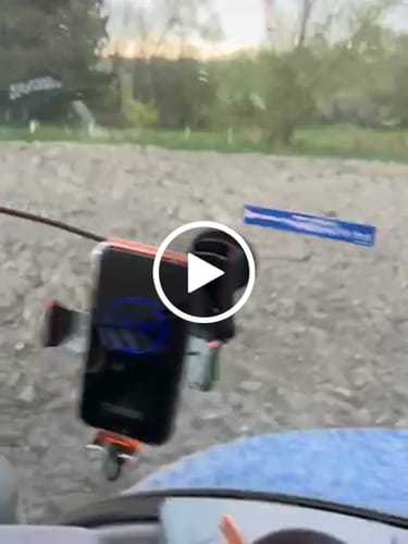 Customer video review of NEU! Gadgetme Wireless Handyhalterung für  Case, New Holland, Steyr (AFS 700 Plus u. IntelliView 12 )