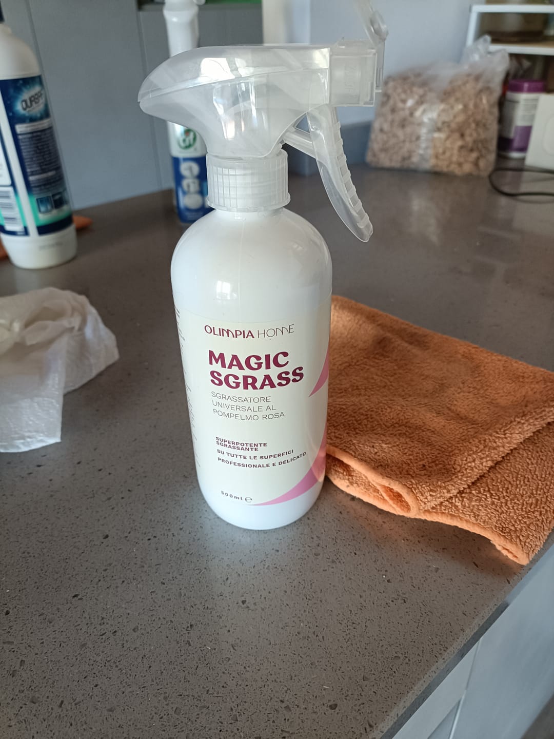 Customer photo review of Magic Sgrass Universale Ml.500 - Sgrassatore al Pompelmo Rosa