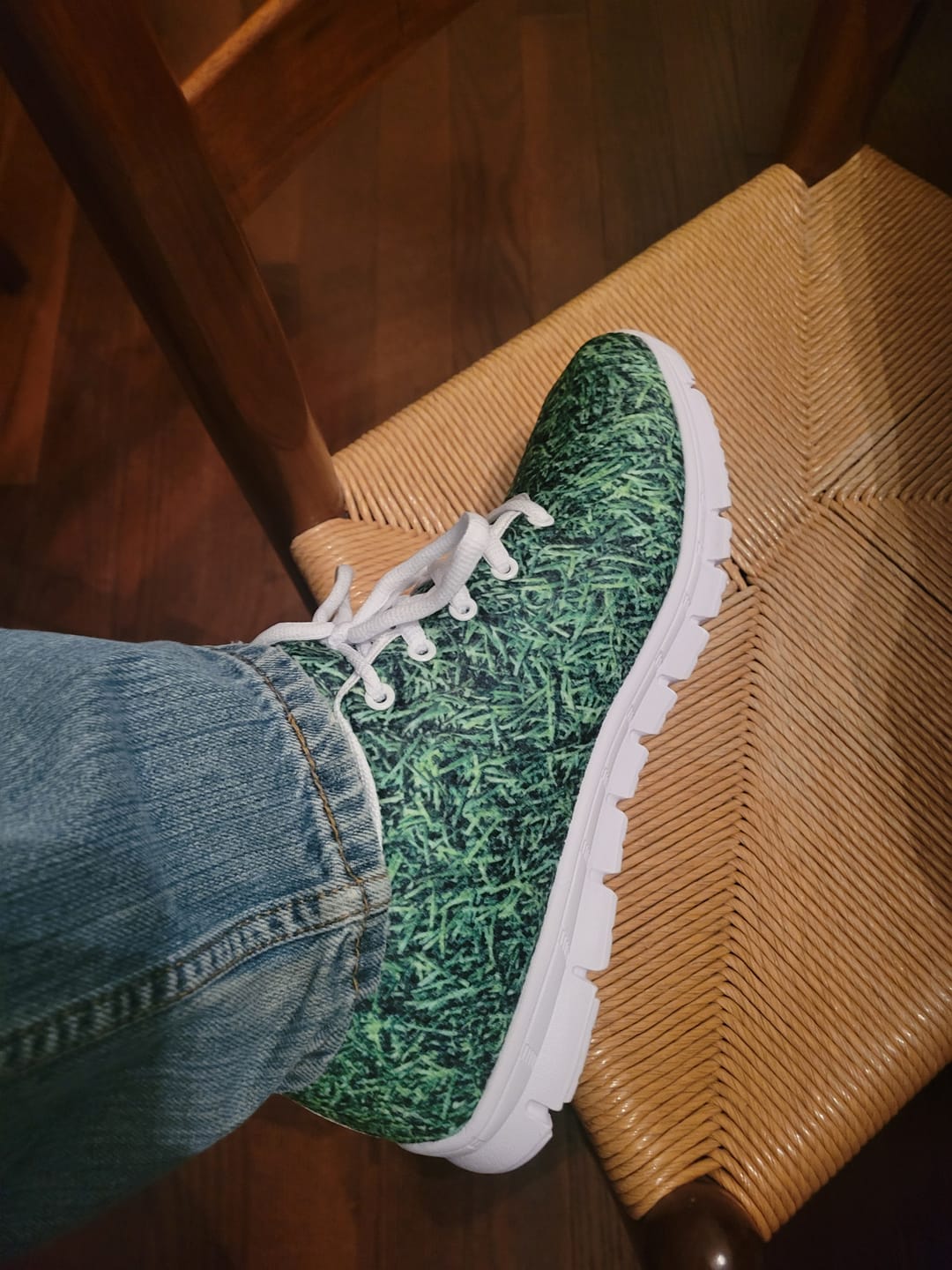 Customer photo review of Golf Course Grass Print White Running Shoes