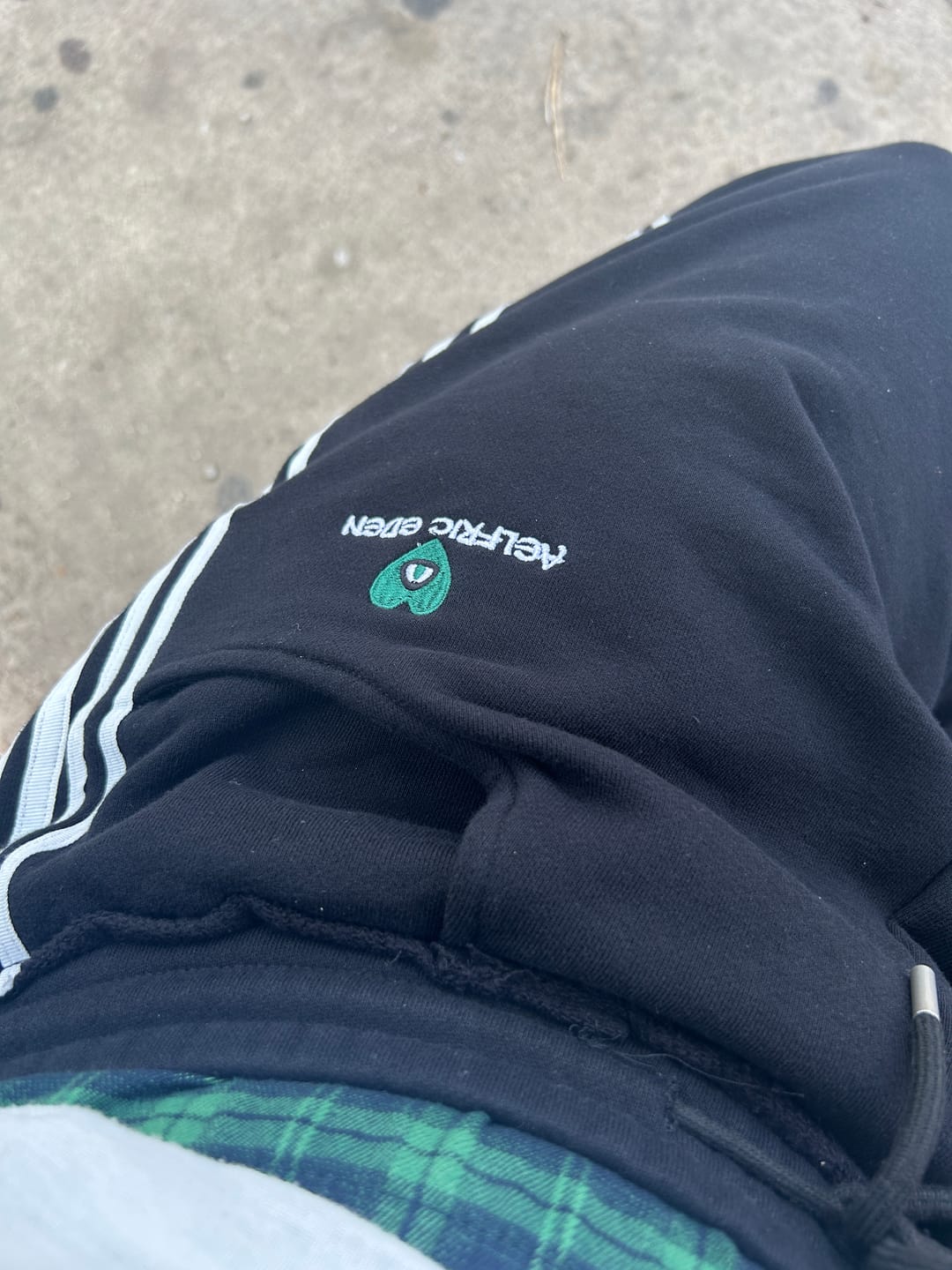 Customer photo review of Aelfric Eden Double Waist Baggy Sweatpants