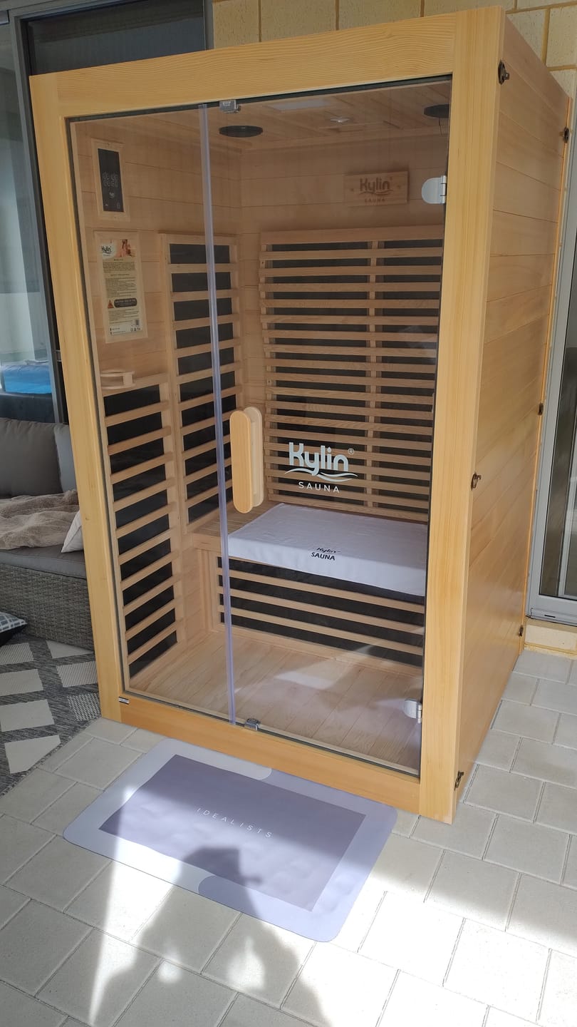 Customer photo review of Kylin Low EMF Carbon Infrared Sauna 2 Person with floor heater H6201-F