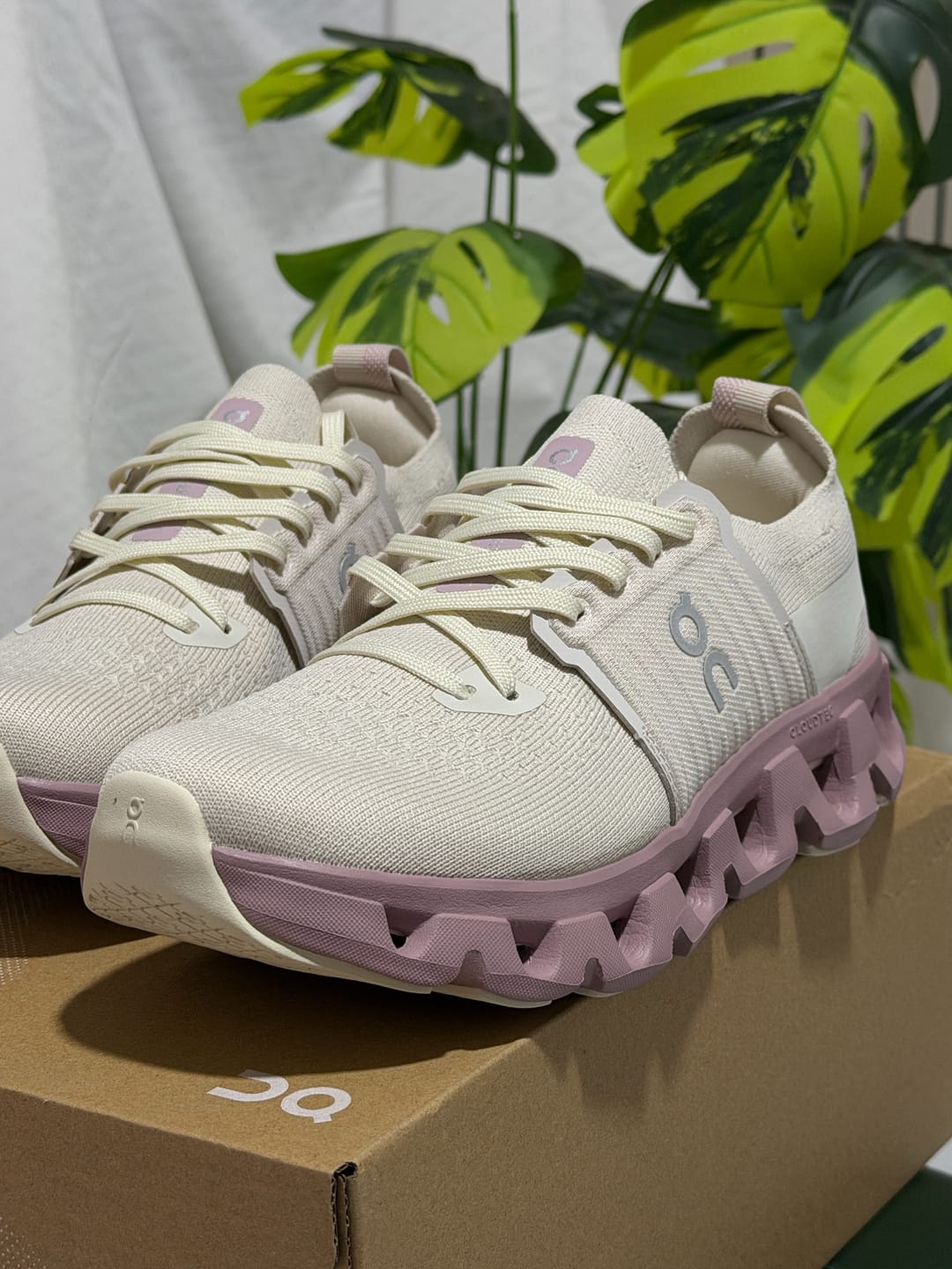 Customer photo review of Cloudswift 4 Pearl Mauve