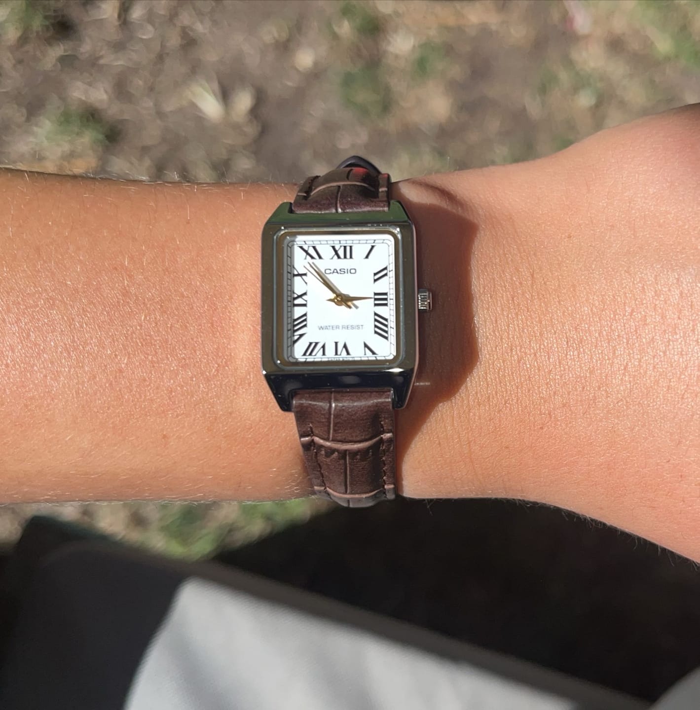 Customer photo review of Reloj Casio Tank Análogo LTP-V007L-7B2UDF Cuero Dial Blanco