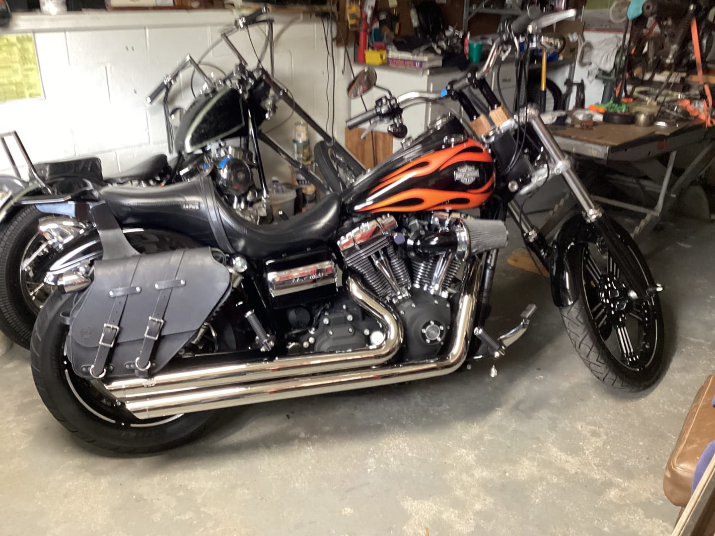 Customer photo review of Harley Dyna Right Side Expandable Solo Bag - DR01WC (Buffalo & Waxed Canvas)