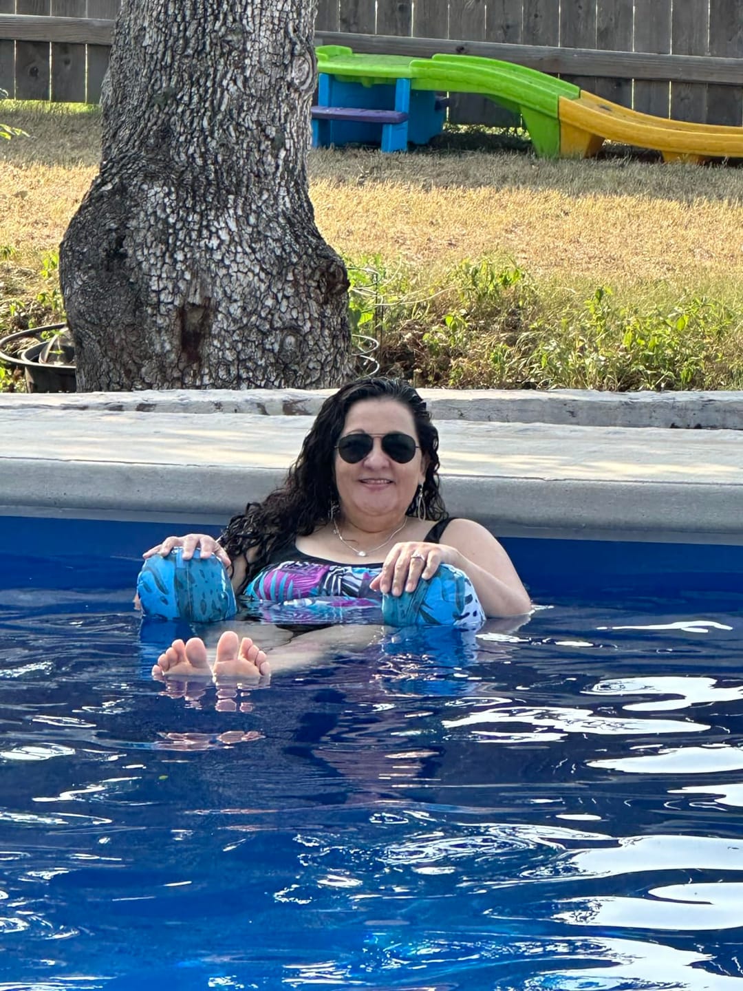 Customer photo review of Aufblasbare Pool-Hängematte – Robuster Wasser-Liegestuhl