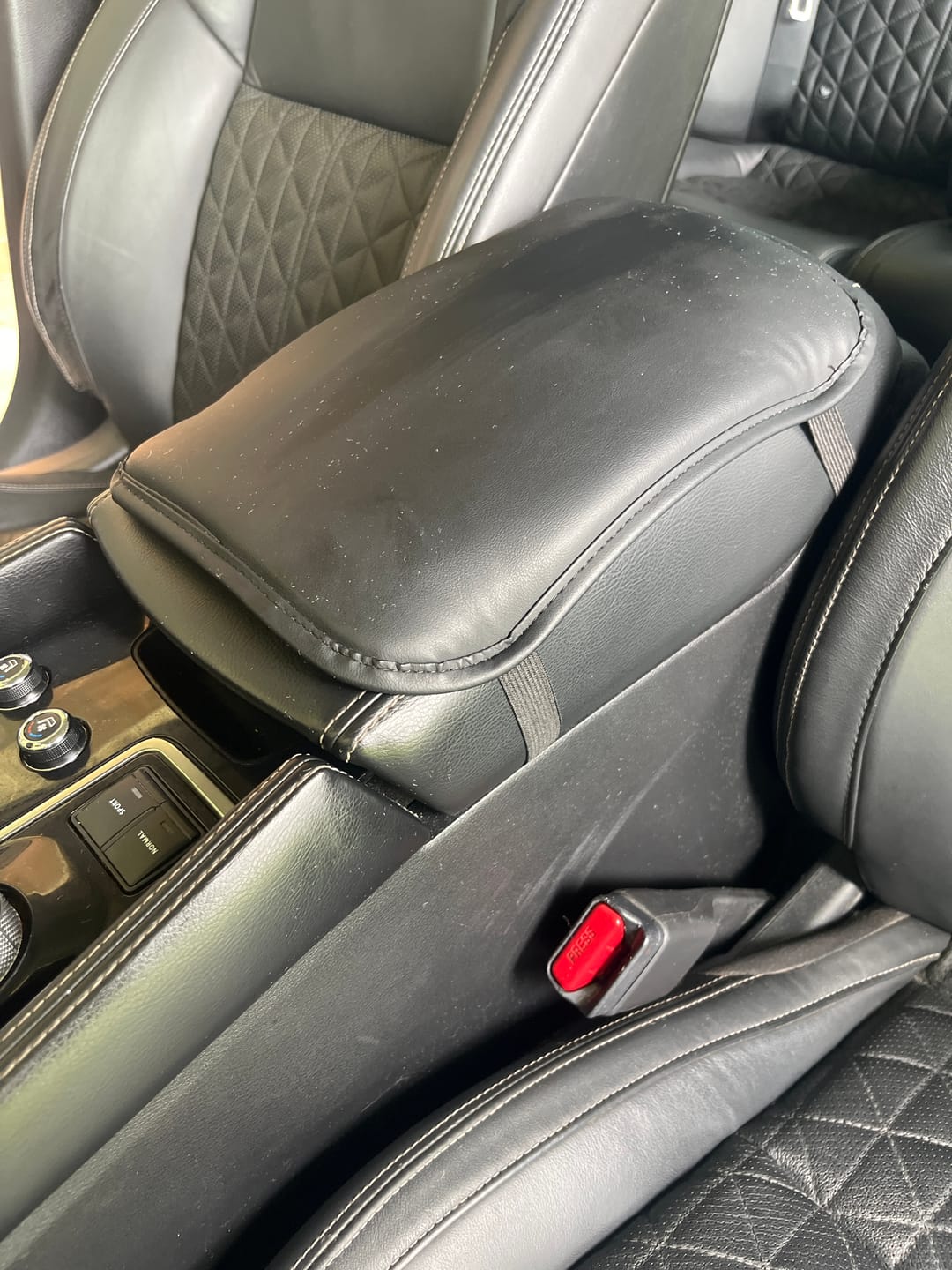 Customer photo review of Leather Center Console Cushion Pad, Custom For Your Cars, Waterproof Armrest Seat Box Cover Fit, Car Interior Protection Accessories, Car Accessories CA13991