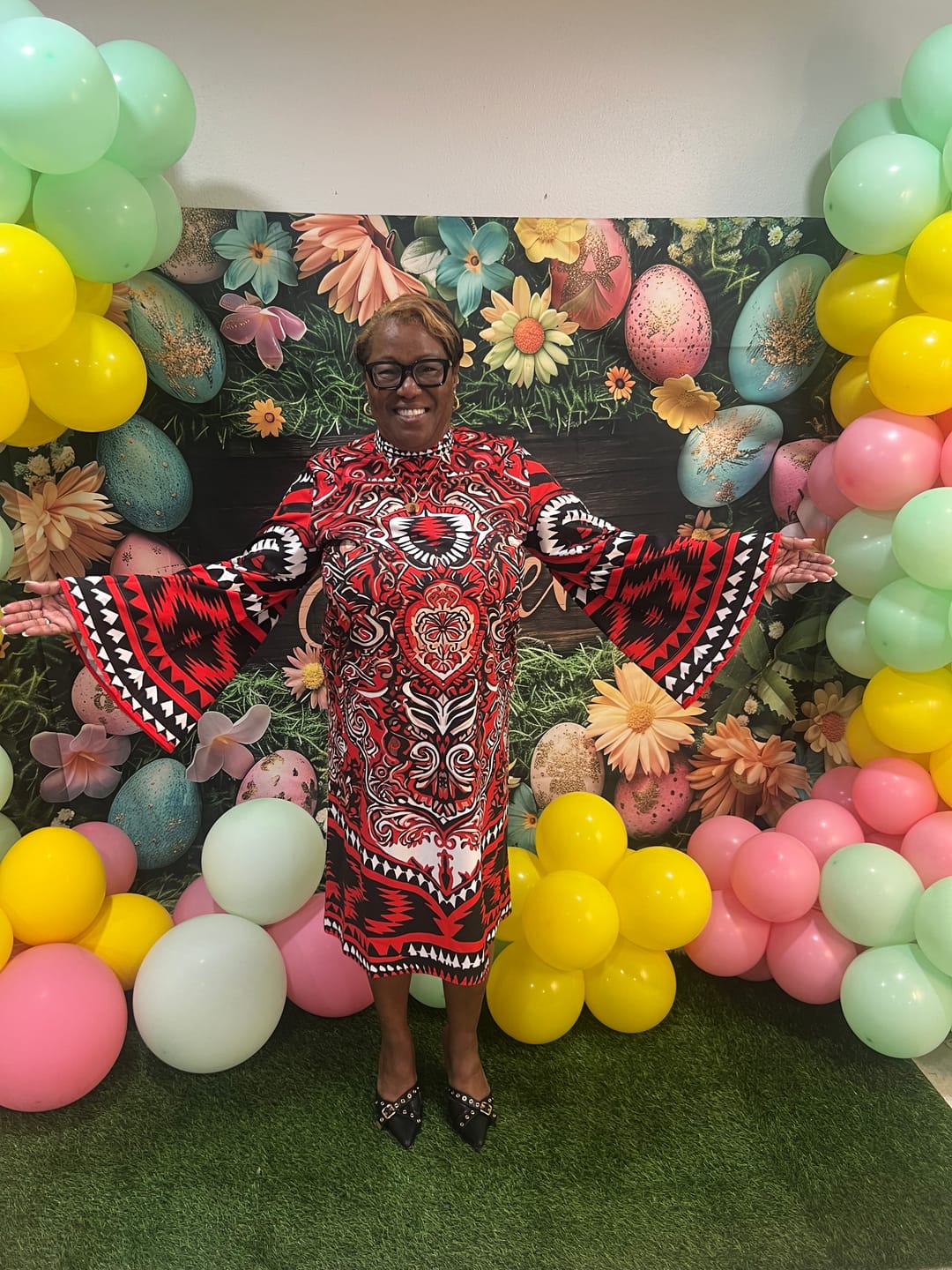 Customer photo review of Flared Sleeves Long Sleeves Contrast Color Flower Print Geometric Split-Joint Round-Neck Midi Dresses