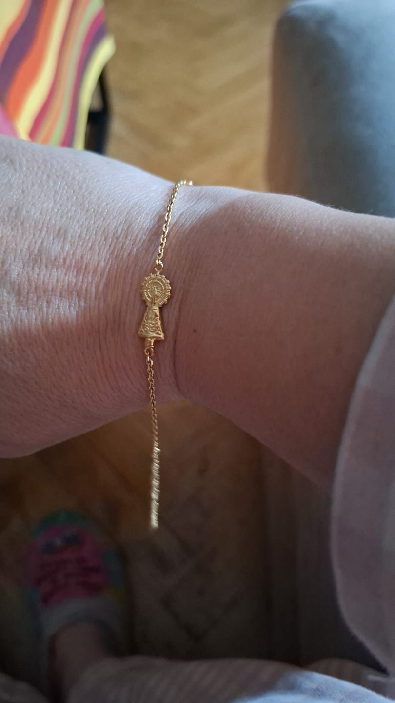 Customer photo review of Pulsera Virgen del Pilar