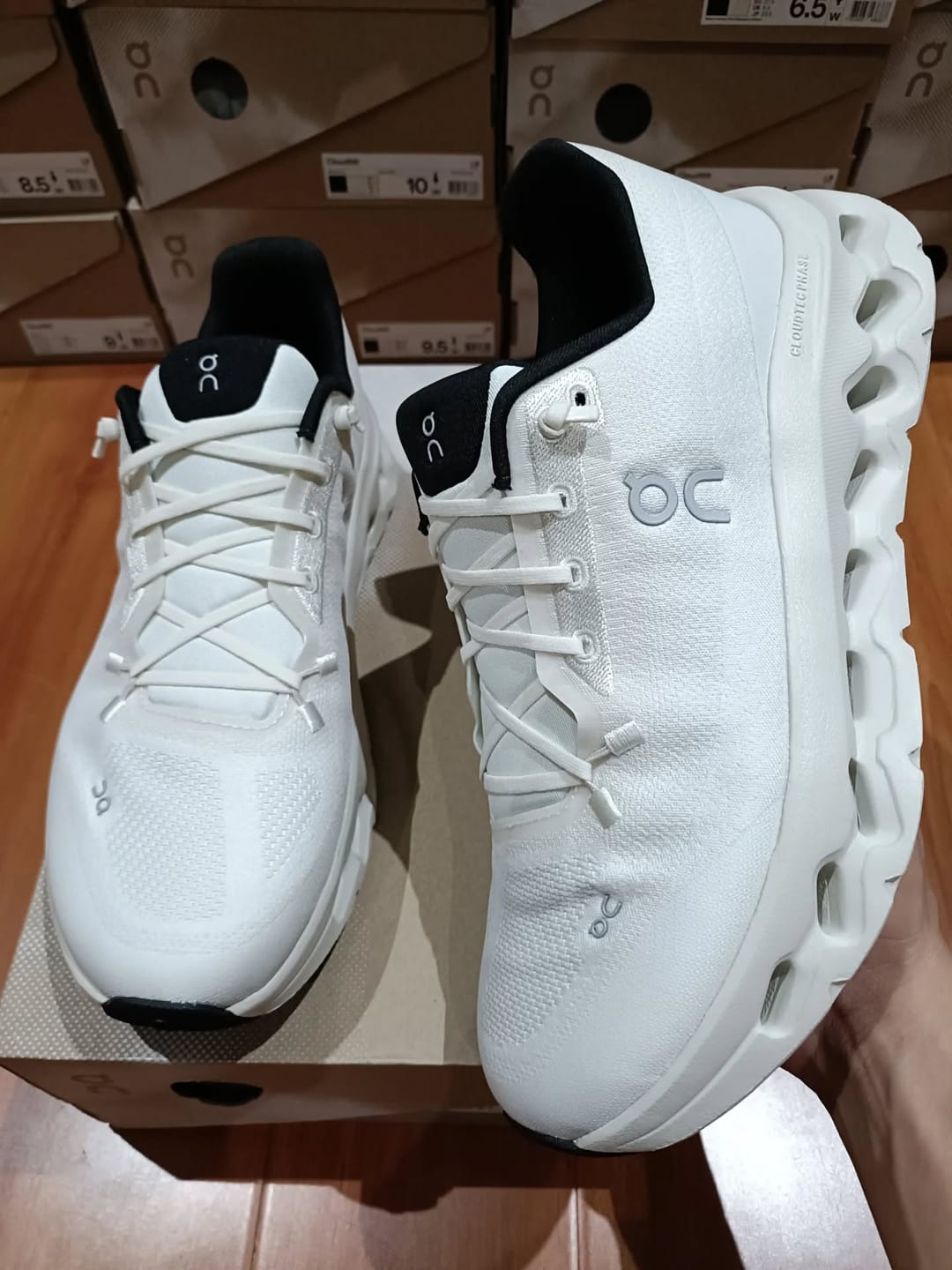 Customer photo review of Cloudtilt Pearl Ice