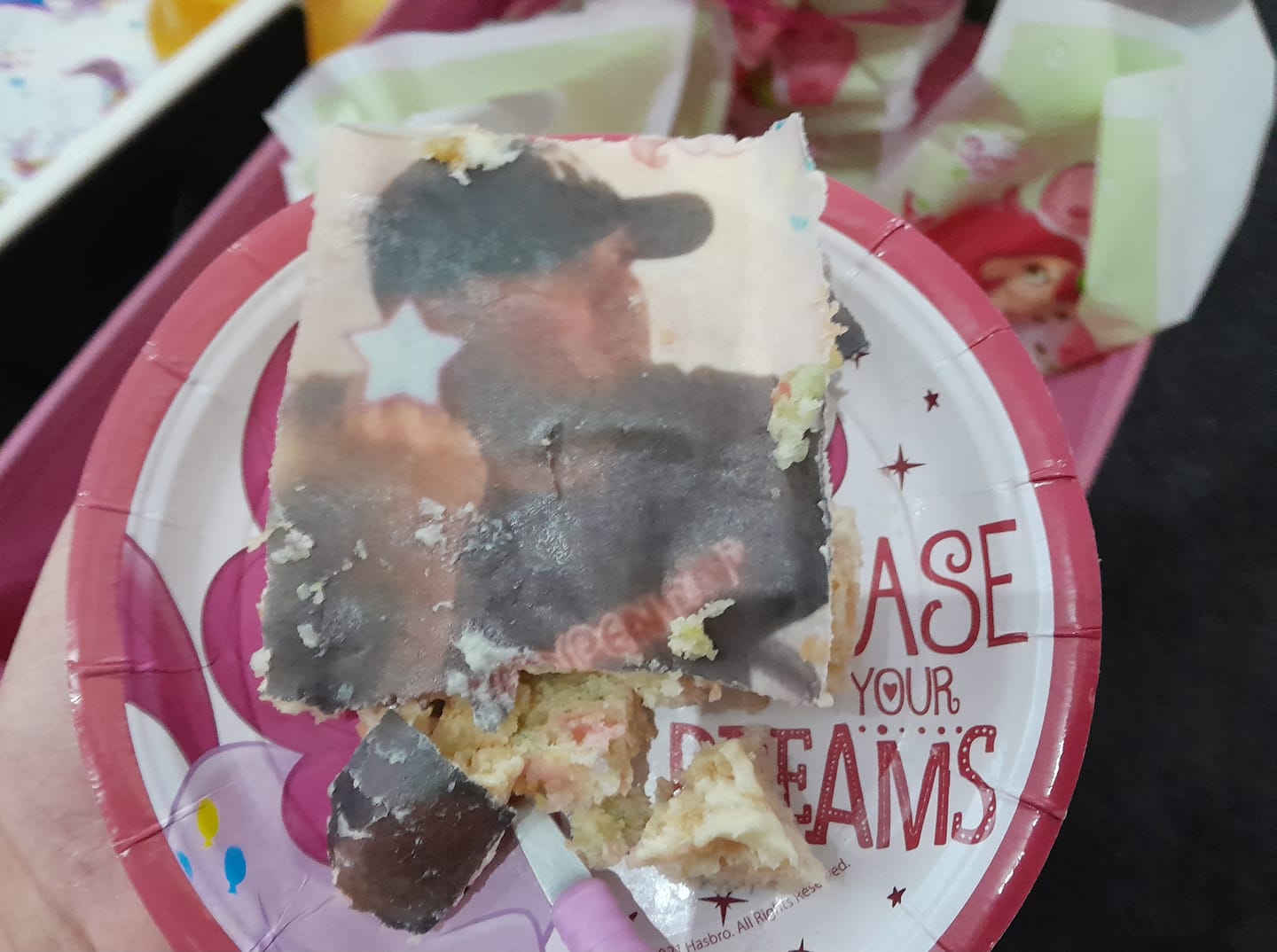 Customer photo review of Wafer Paper (0.3mm thin) - A4 Rectangle Custom Edible Image