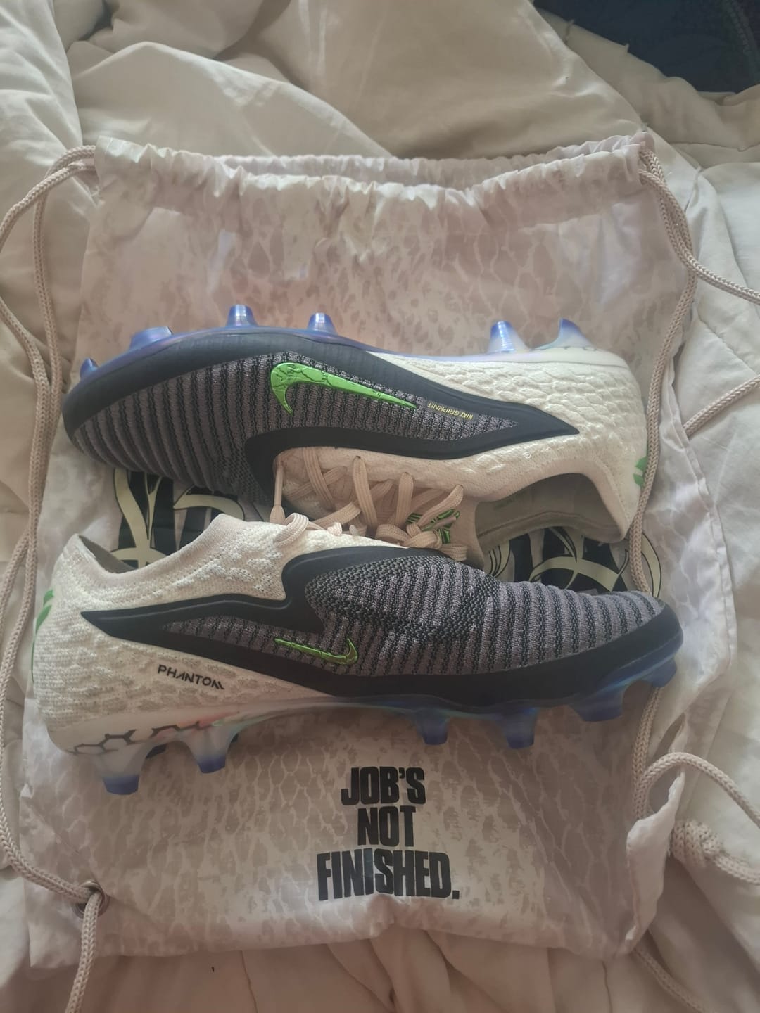 Customer photo review of PHANTOM 6 ELITE LOW FG - Kobe Bryant Mamba