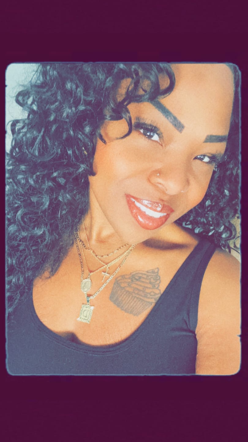 Customer photo review of Outre Quick Weave Half Wig AMBER