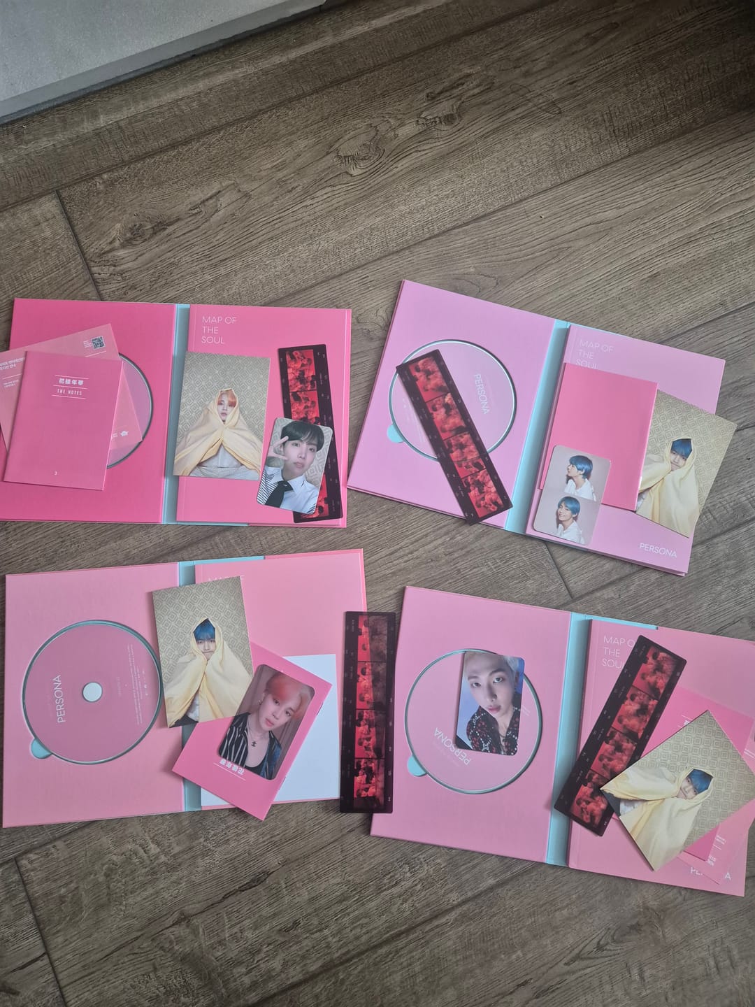 Customer photo review of BTS - 6TH MINI ALBUM MAP OF THE SOUL PERSONA