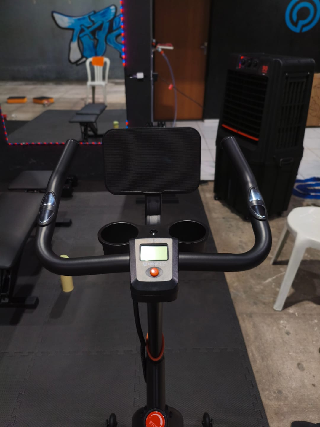 Customer photo review of Bike Spinning Smart Magnetic 6K | Resistência Magnética Potente | Banco Ultra Soft | Suporta 160 Kg