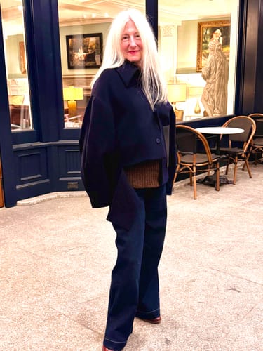 Customer photo review of GV Vegan Leather Detailed Jacket Noir Navy