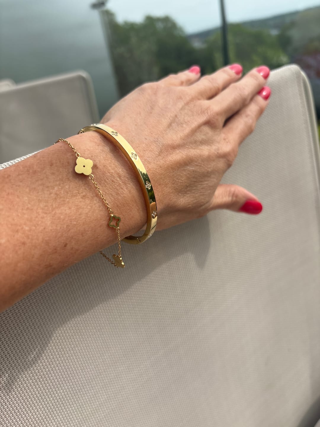 Customer photo review of Clover Bangle Slim