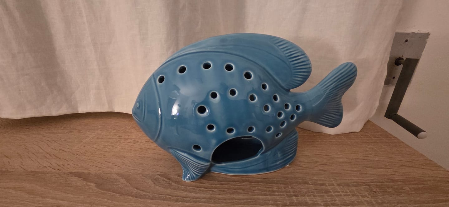 Customer photo review of Statuina Portacandela Pesce in Ceramica Lucida Traforata