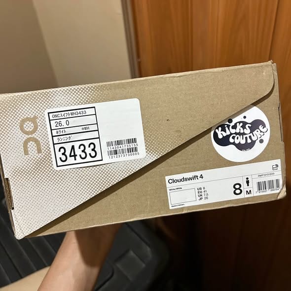 Customer photo review of Cloudtilt Black Ivory