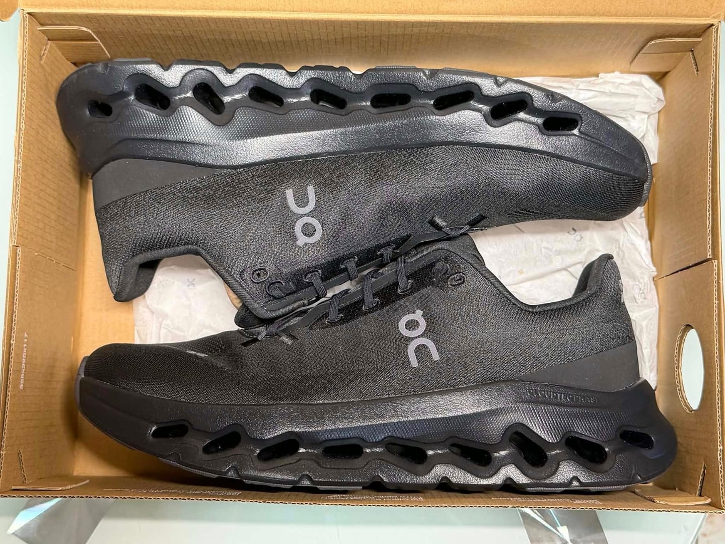 Customer photo review of Cloudtilt Eclipse Black