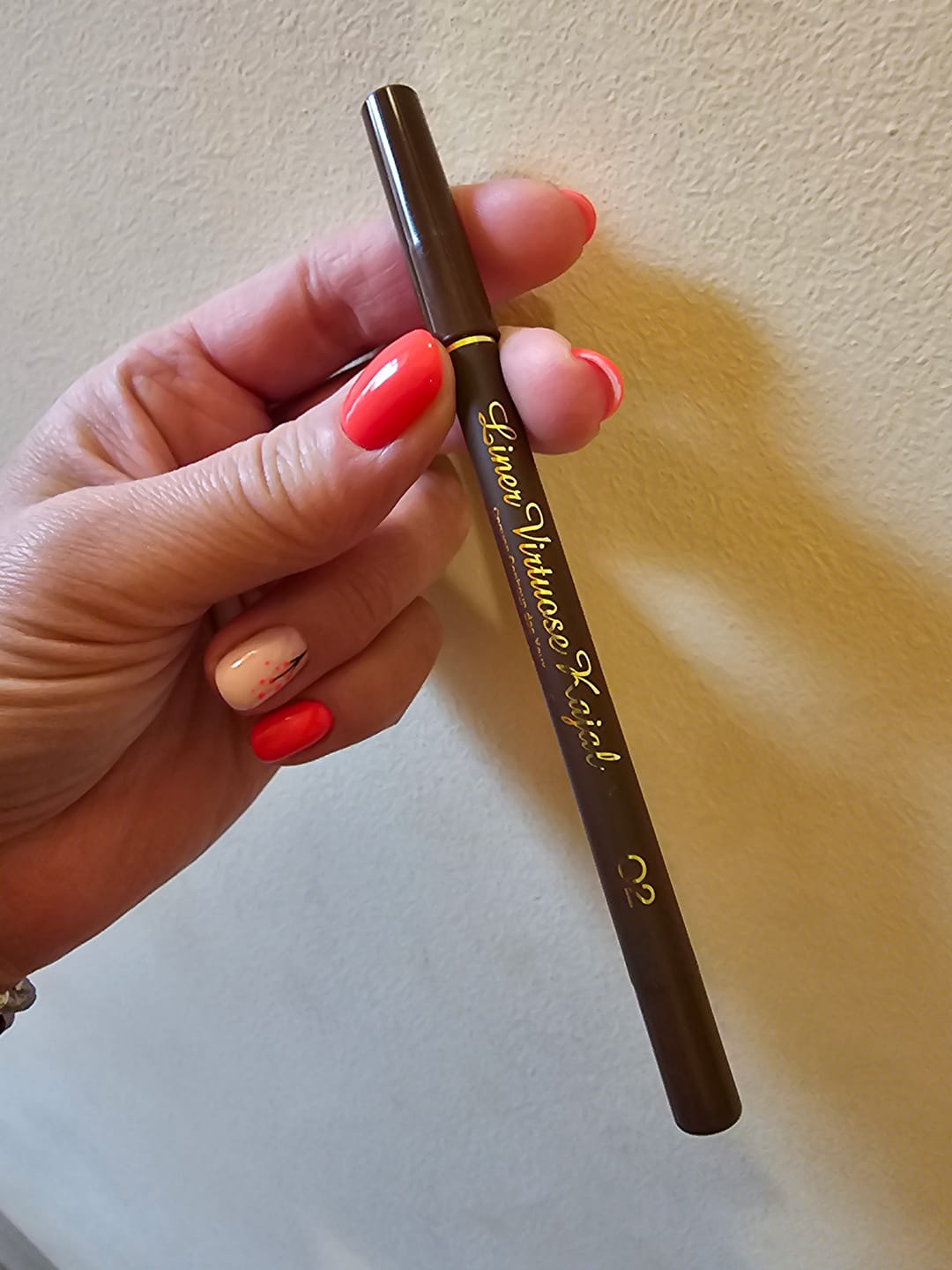 Customer photo review of Дълготраен гел - молив за вътрешен и външен контур Vivienne Sabò Liner Virtuose Kajal