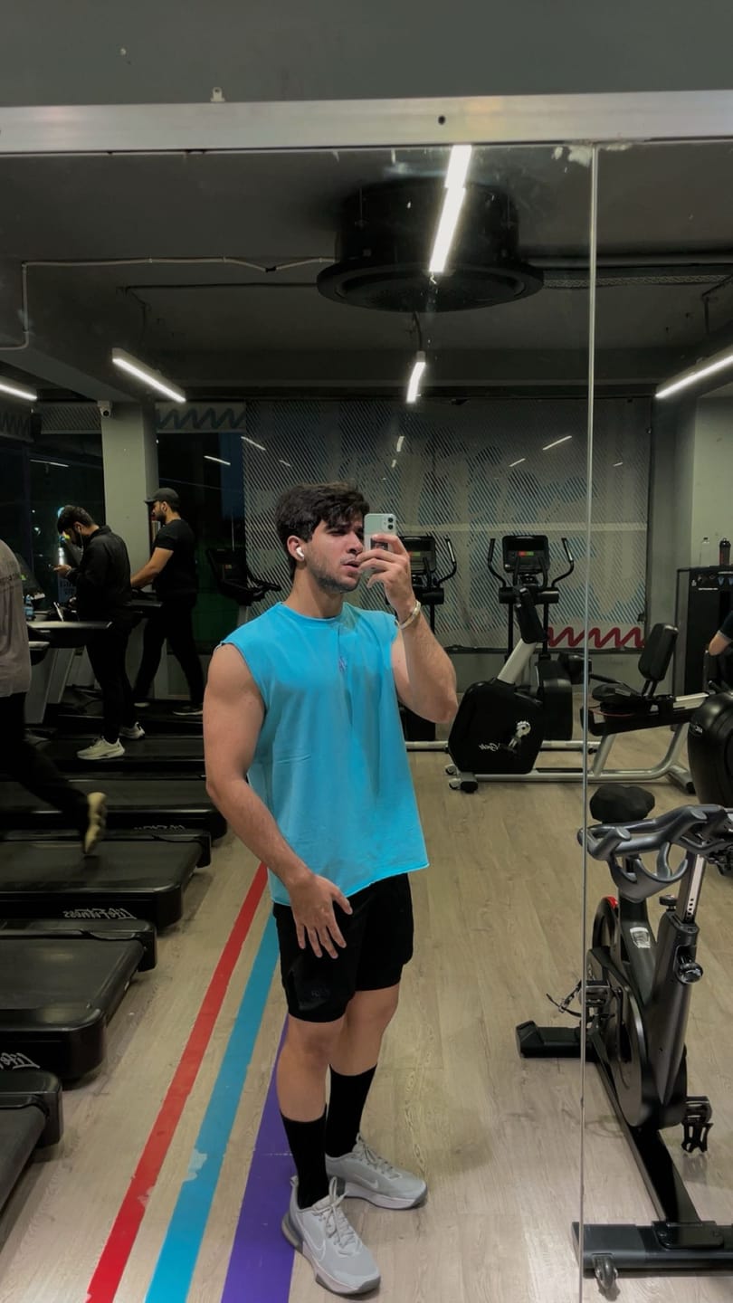 Customer photo review of STATEMENT CUT-OFF BLUE WASH