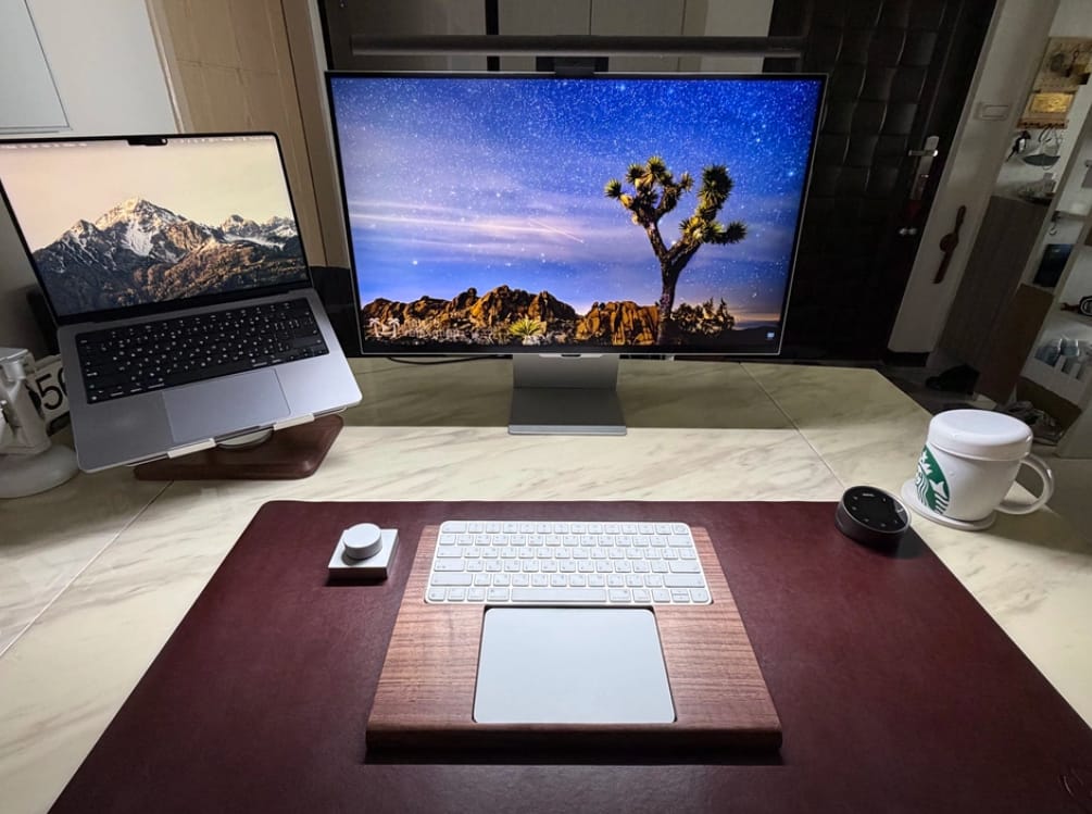 Customer photo review of Slim Magic Keyboard and Trackpad Tray