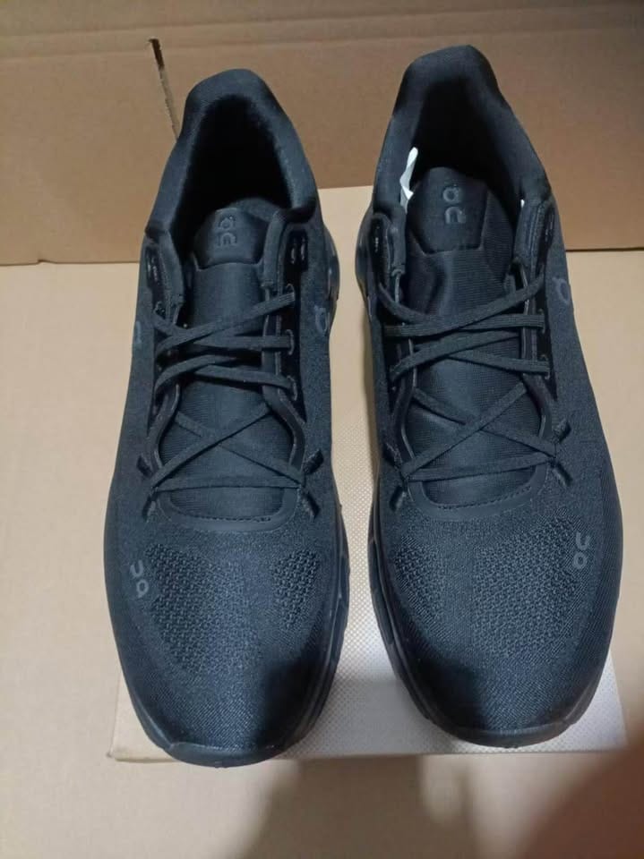 Customer photo review of Cloudtilt Eclipse Black