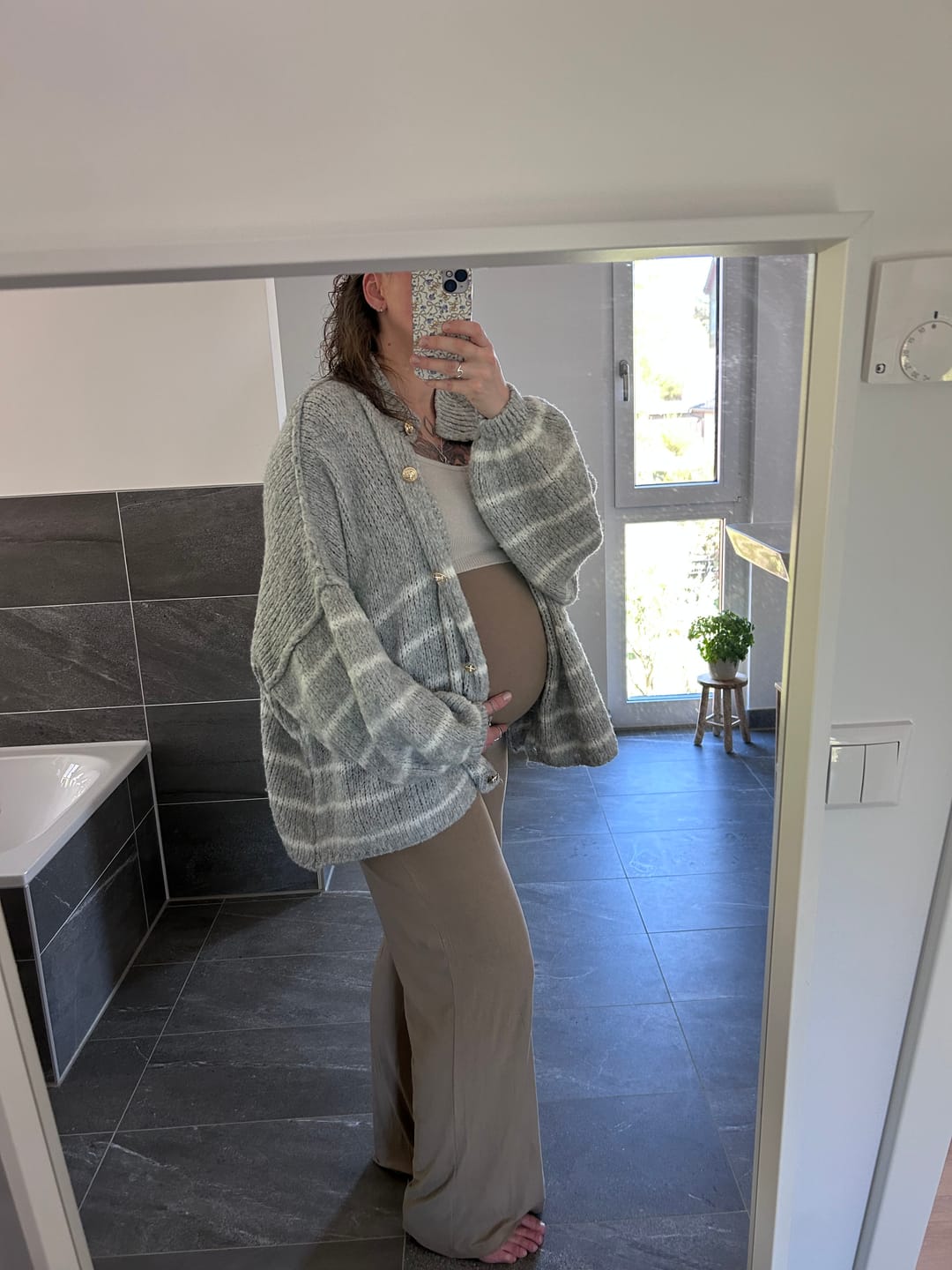 Customer photo review of Oversized Cardigan „CozyGlam“ – Stripe Edition
