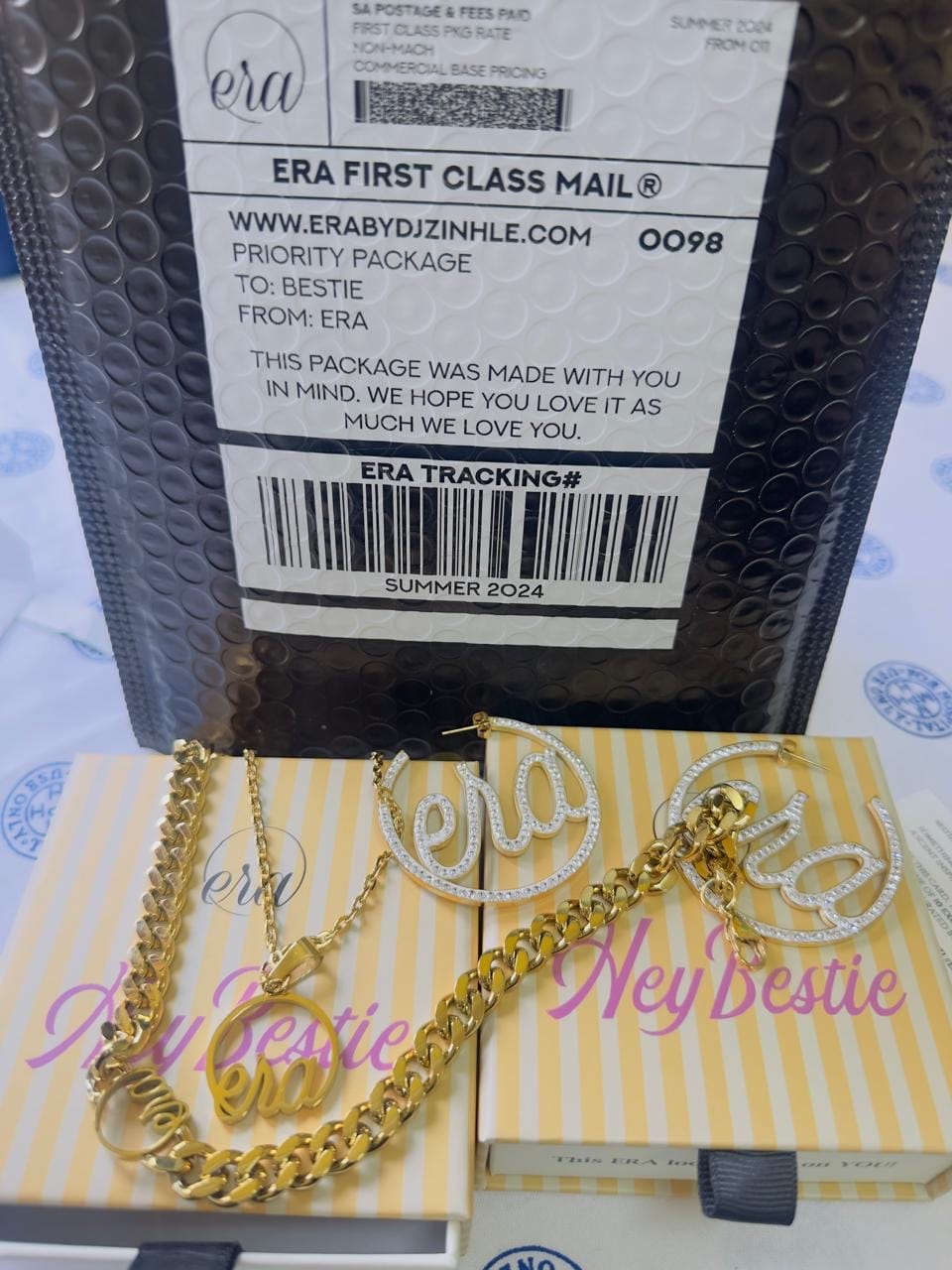 Customer photo review of Gold Era Choker & Necklace Combo
