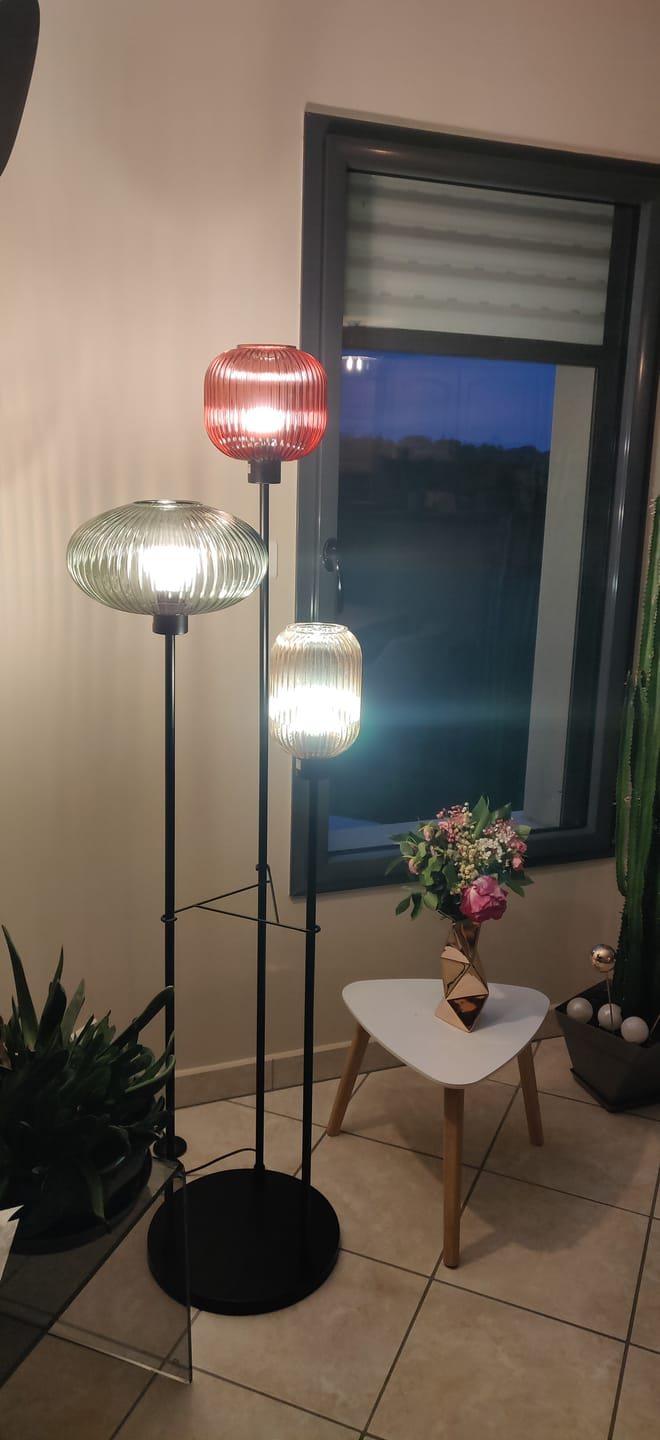 Customer photo review of Lampadaire en verre vintage CRISTALI | 3 luminaires à personnaliser