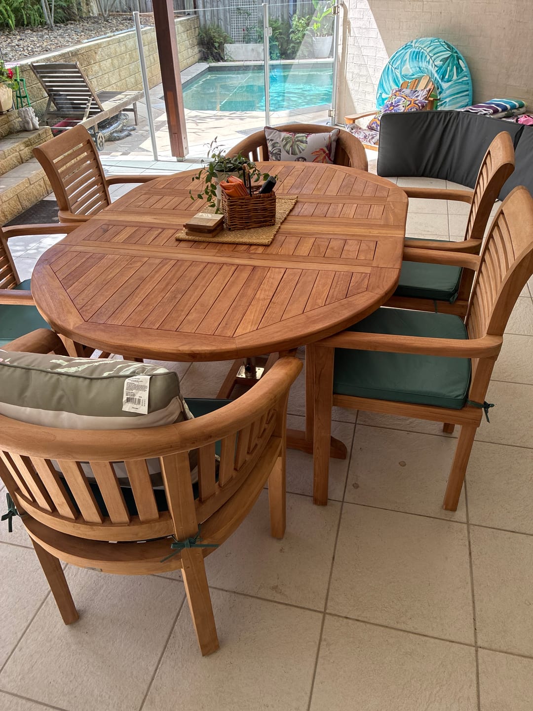 Customer photo review of Teak Round To Oval 120-170cm Extending Table 4cm Top (4 Oxford Stacking Chairs 2 San Francisco Chairs) Cushions included.