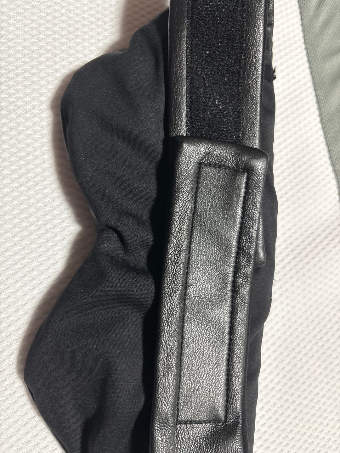 Customer photo review of NELAX 加重アイマスク【ブラックは4月18日発送予定】