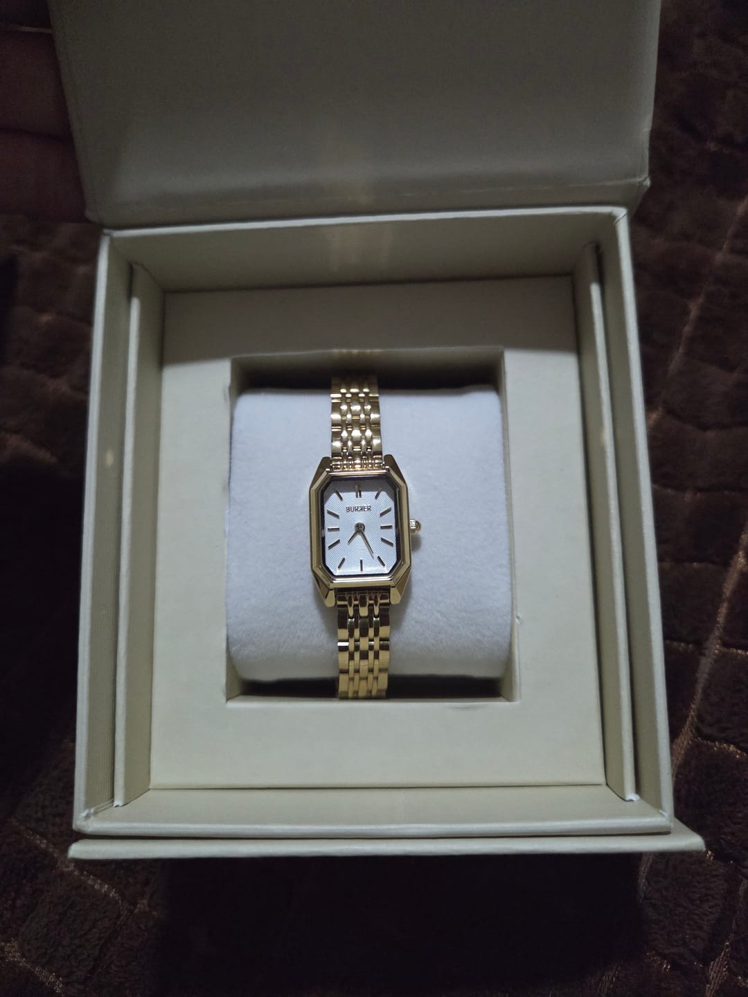 Customer photo review of Isabell Petite Gold