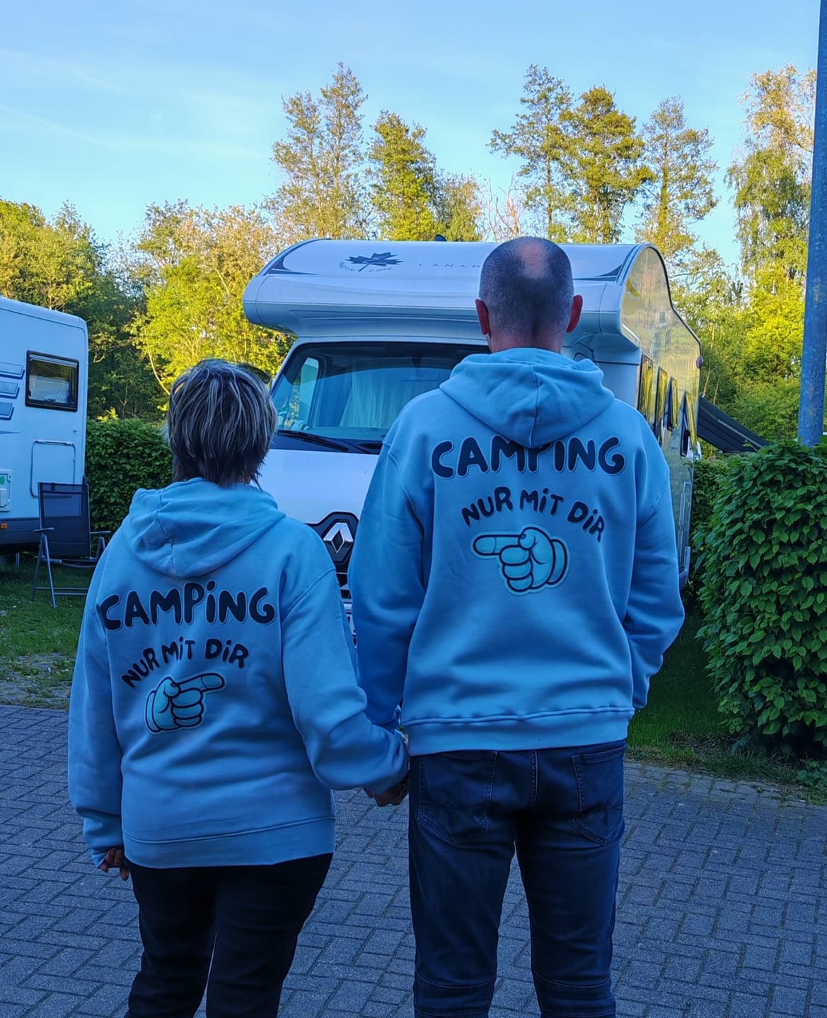 Customer photo review of Nur mit dir rechts Rückendruck | Premium Hoodie unisex