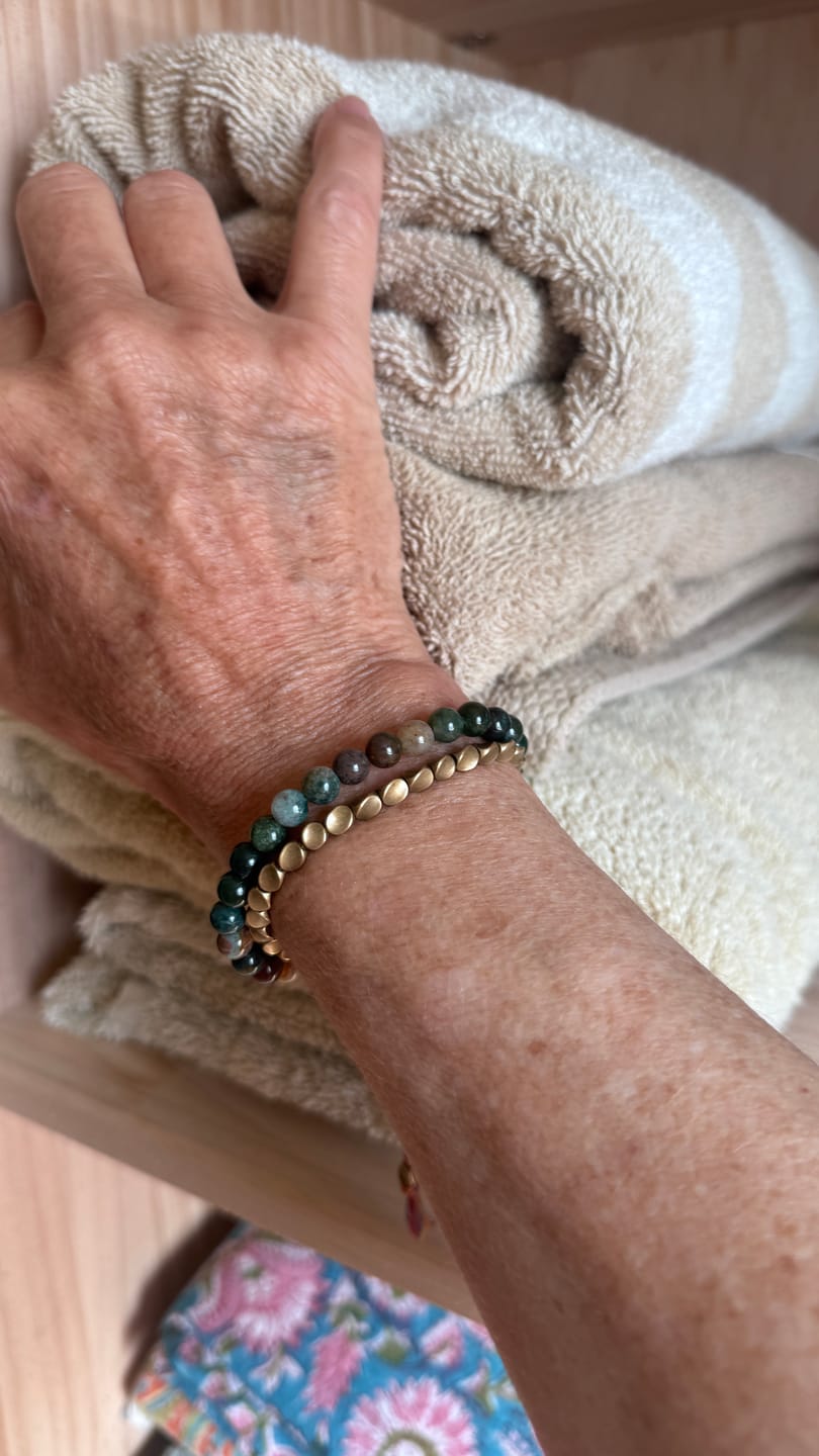 Customer photo review of Bracelet Tibétain en Perles de Cuivre