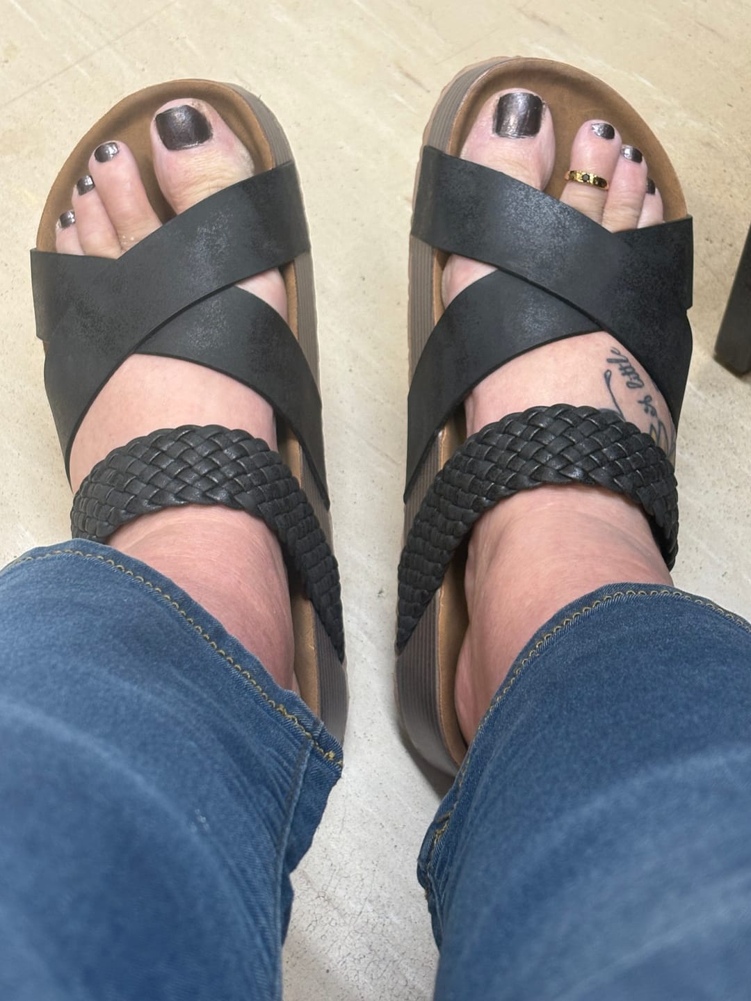 Customer photo review of Signature Sandal - Black