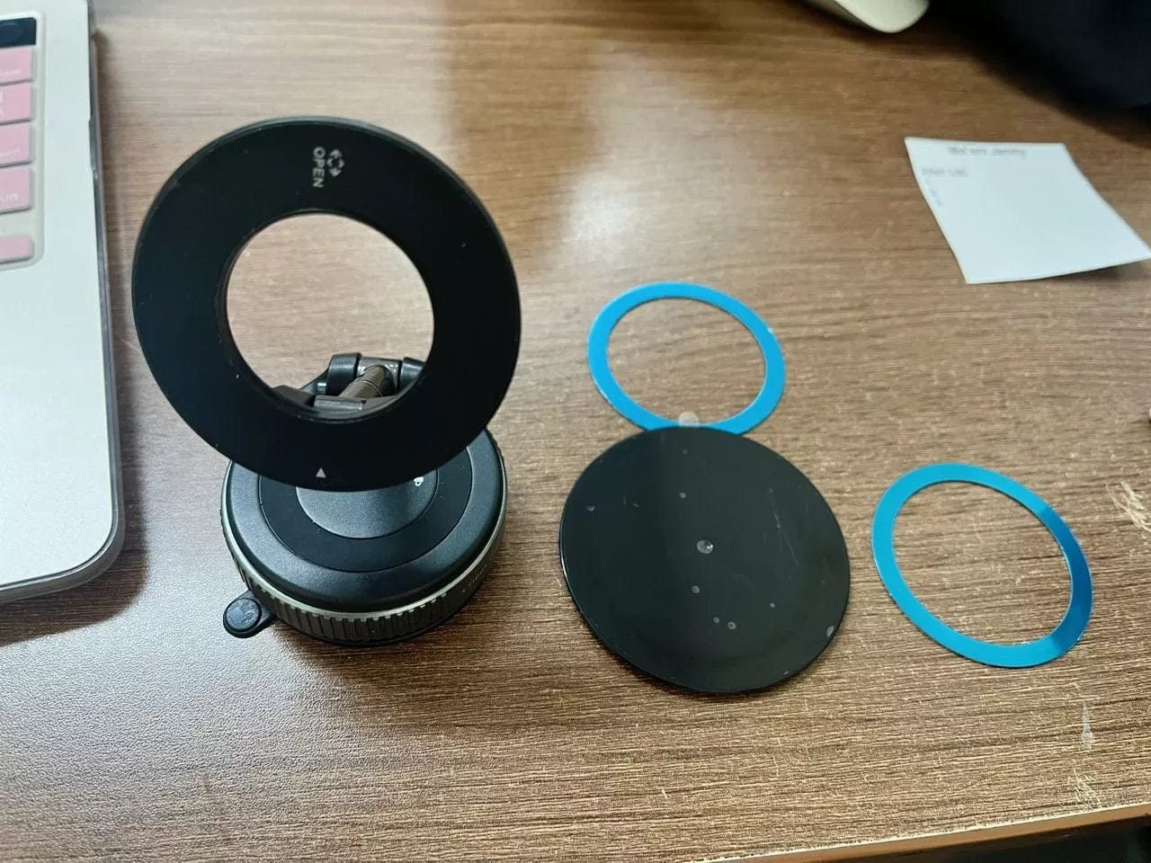 Customer photo review of HALO® The Magnetic Phone Stand