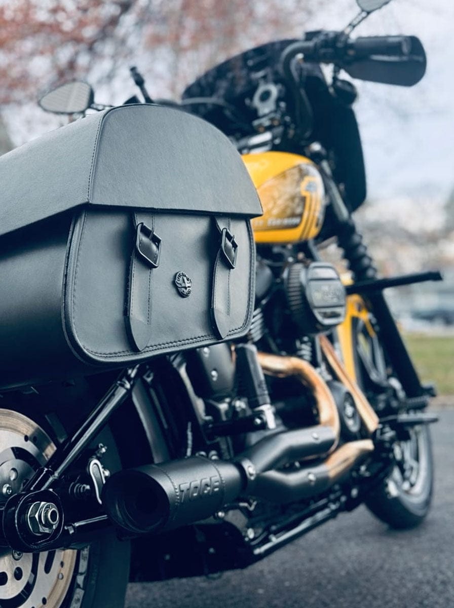 Customer photo review of 28L - Baelor Medium Quick Mount Motorcycle Saddlebags For Harley Softail Street Bob FXBB/S