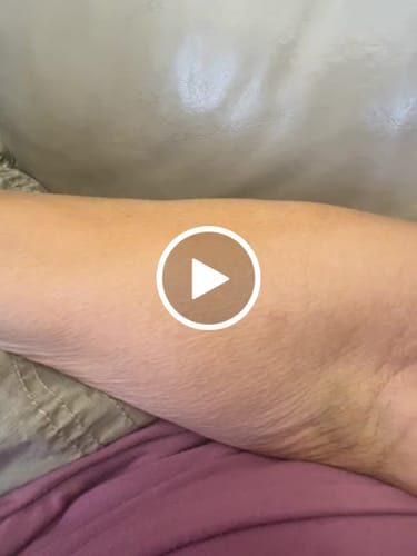 Customer video review of Besque® Magic Body Oil - 100ml