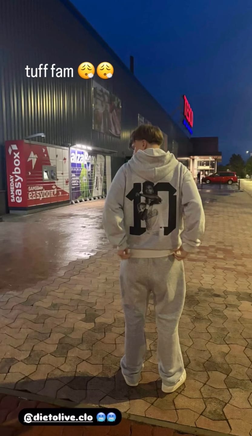 Customer photo review of NEYMAR THE LEGEND ZIPPER