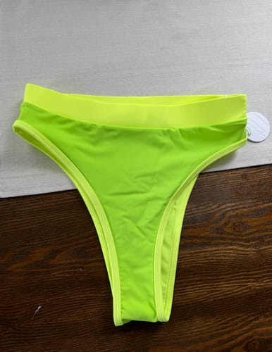 Customer photo review of CHLOE Sour Flash High Rise Bikini Bottom